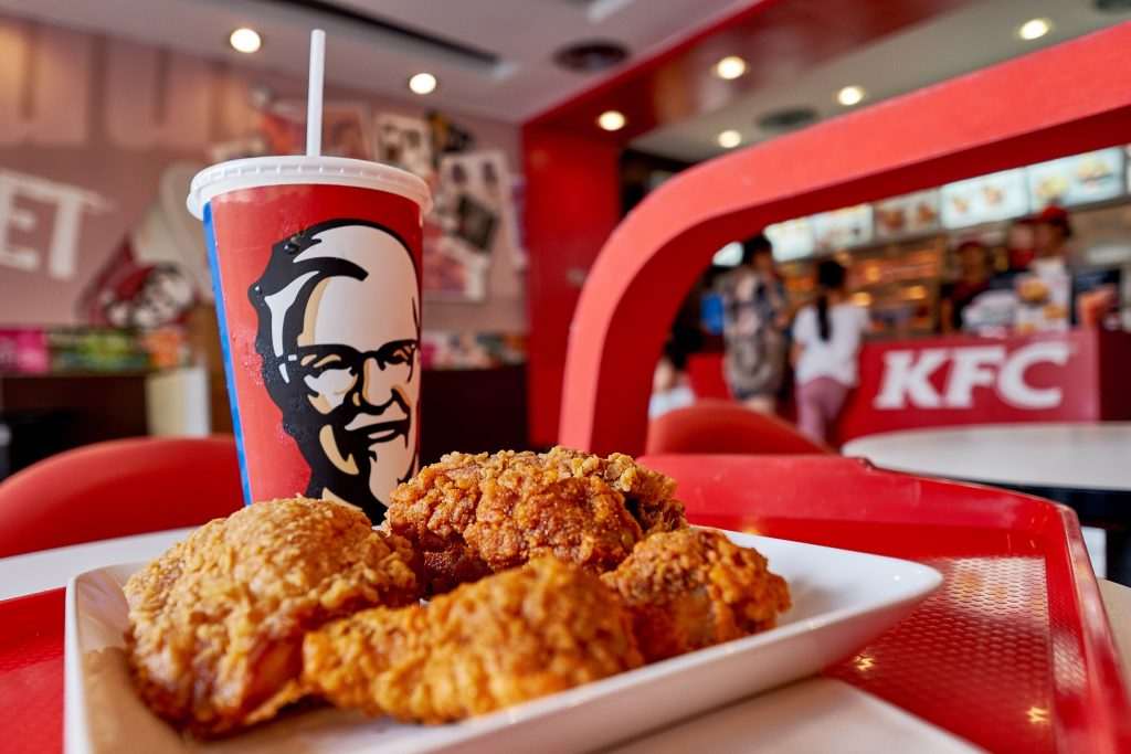Dona das marcas KFC, Pizza Hut e Frango Assado cresce 11,8% no Brasil