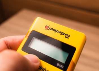 PagSeguro é marca mais lembrada por consumidores brasileiros em maquininha de pagamento no Folha Top of Mind 2022