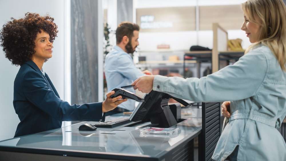 Varejistas que apostam em comércio unificado veem receita crescer seis vezes mais