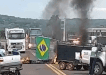 Manifestações de caminhoneiros em rodovias permanecem em 11 Estados