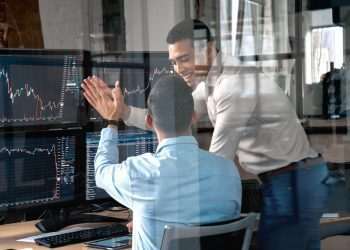 Após mais de um ano de deserto, IPOs voltam em 2023 sem 'euforia'