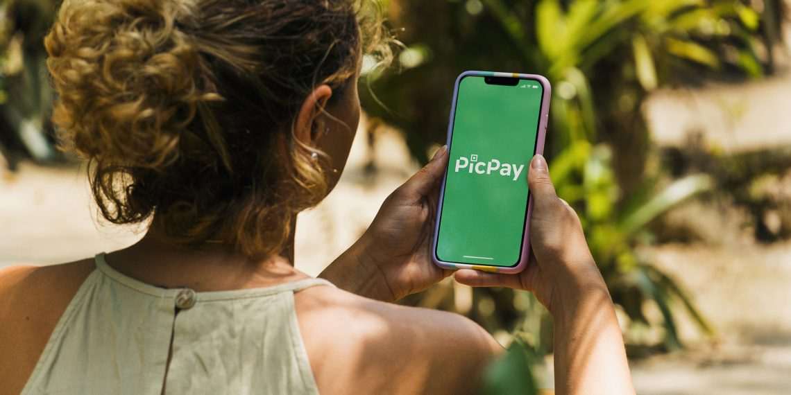 PicPay lança atendimento ao cliente em Libras por chamada de vídeo com intérpretes