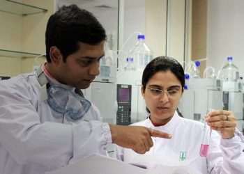 Empresa indiana de genéricos aposta em remédios "de marca" para crescer no Brasil