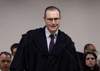 Americanas contrata Cristiano Zanin, advogado que defendeu Lula na Lava Jato - Crédito: Reprodução TRF4