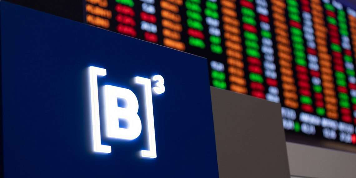 Estrangeiros miram ações cíclicas na B3 com proximidade de corte de juros nos EUA