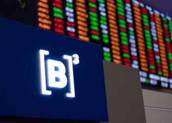 Estrangeiros miram ações cíclicas na B3 com proximidade de corte de juros nos EUA