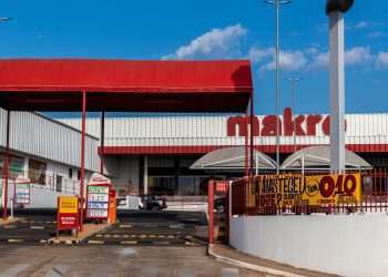 Grupo Muffato compra 16 lojas e 11 postos de combustíveis do Makro