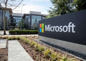 Microsoft vai demitir 10 mil funcionários em todo o mundo