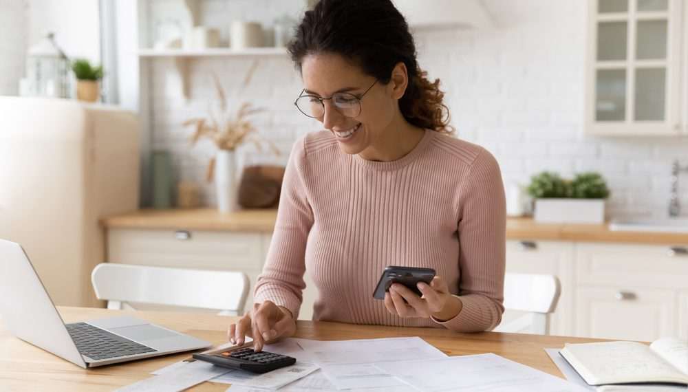 Marisa e Editora MOL lançam guia para incentivar independência financeira entre as mulheres