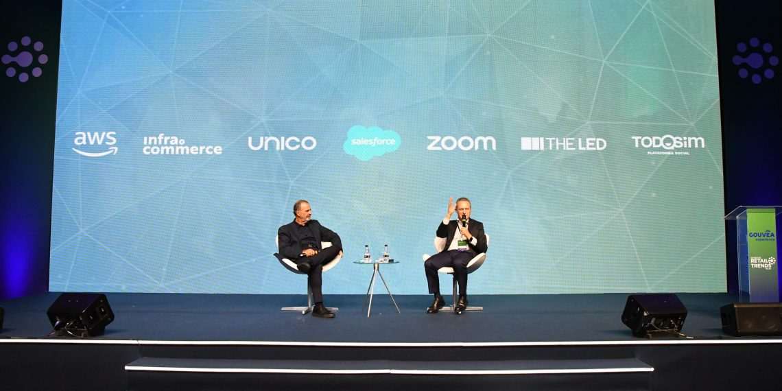 Marcos Gouvêa de Souza, fundador e diretor-geral da Gouvêa Ecosystem, e Gilberto Tomazoni, CEO da JBS - Foto: Gouvêa Experience