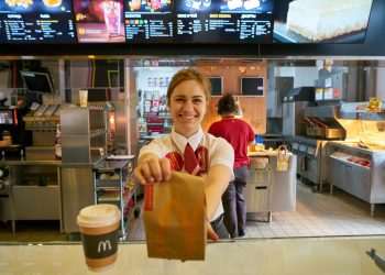 Arcos Dorados vai abrir mais de 4 mil novas vagas de trabalho no Brasil em 2023 - McDonald's