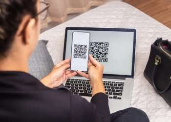 Empresas aderem ao Pix e pagamento por QRCode chega a 24%