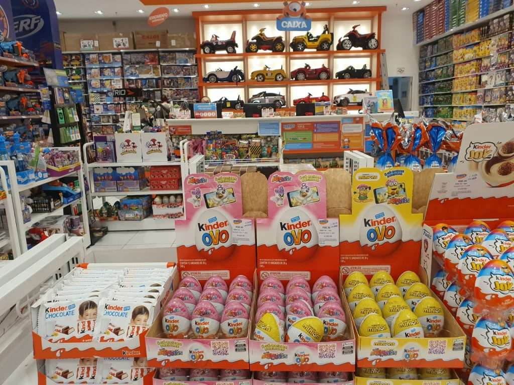 Lojas da Ri Happy e da PBKids passam a vender ovos de Páscoa. Foto: Aiana Freitas