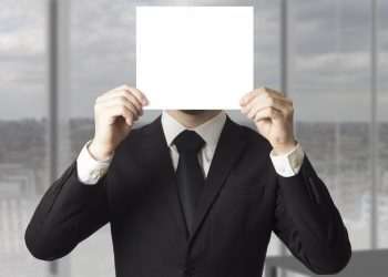 Mais de 35 milhões de brasileiros são “invisíveis” aos serviços financeiros