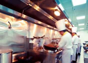 Alelo faz parceria com o Appgas e oferece desconto no gás de cozinha para comerciantes