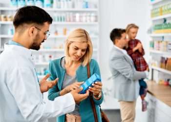 Após queda, setor de artigos farmacêuticos cresce 2,1% em outubro