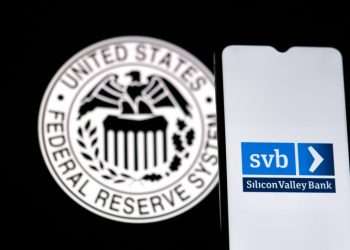 Nos EUA, republicanos abrem investigação sobre papel do Fed São Francisco na quebra do SVB