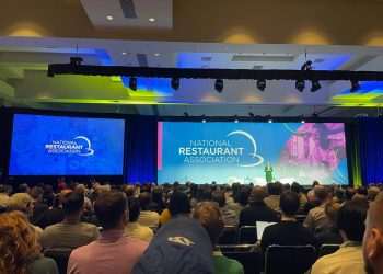 Cultura do funcionário, inovação e experiência do cliente moldarão restaurante do futuro Michelle Korsmo, CEO da National Restaurant Association (NRA) - NRA Show 2023 - Foto: Patricia Biancamano