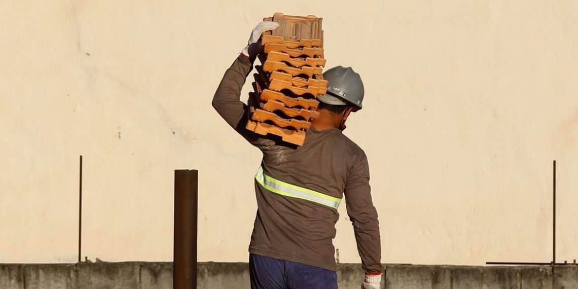 FGV e Abramat elevam de 2% para 3% a projeção de alta na venda de materiais de construção em 2024