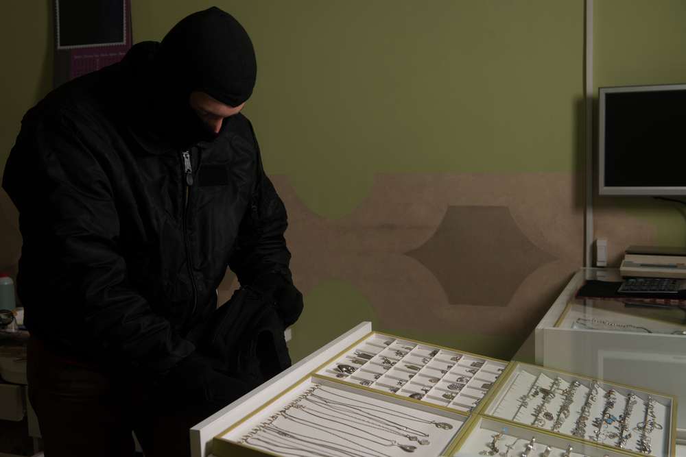 Segunda-feira é o dia com maior incidência de invasões em comércios