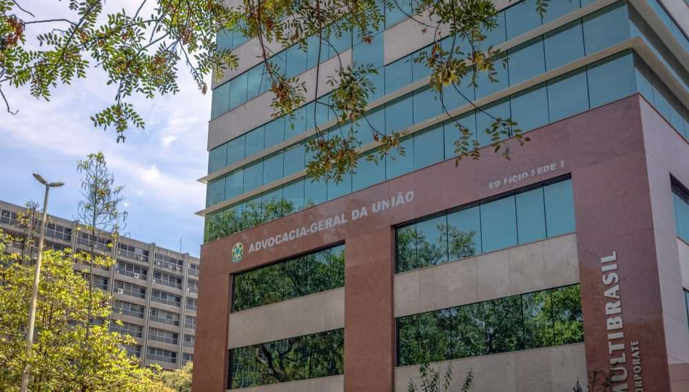 AGU muda posição e se manifesta contra lei que abre espaço para construir Ferrogrão