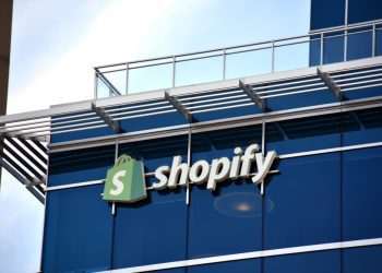 Shopify vende braço de logística para Flexport e dispensa 20% dos funcionários