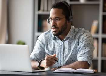 Afya recebe autorização do MEC para aumentar vagas de Medicina, o que resultará em R$ 49,6 mi