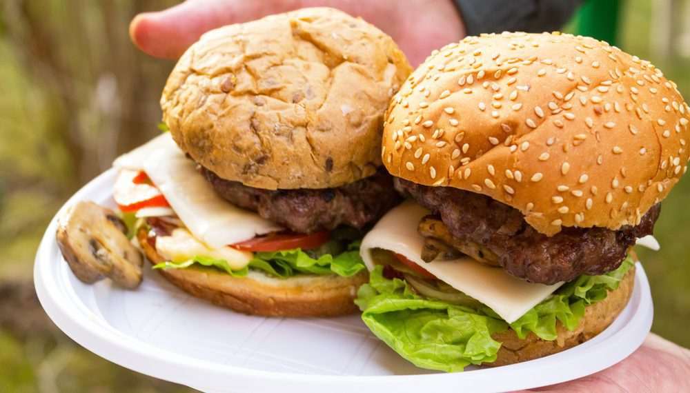 Carnívoros Steak & Burger cria o hambúrguer com carne em tudo