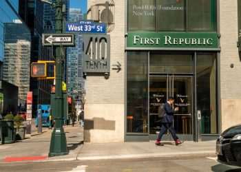 Ex-CEO do First Republic diz que banco faliu porque SVB e Signature provocaram pânico