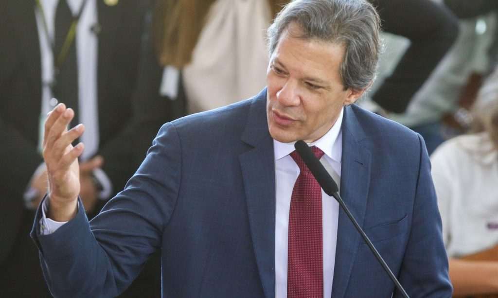 Haddad: importante sobre taxação de compras até US$ 50 é que Congresso participou do debate