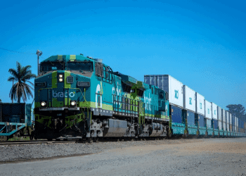 Transporte por contêineres cresce 25% de SP para MT