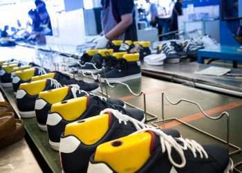 Setor calçadista gera 5 mil empregos no 1º bimestre, mas saldo é menor do que em 2023