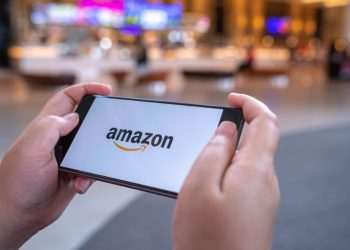AT&T nega negociação com Amazon para revender serviços sem fio