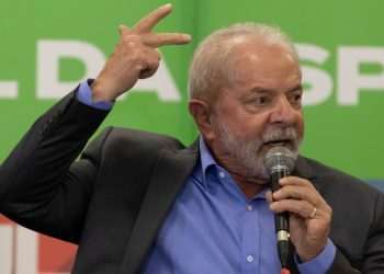 Lula anuncia acordo sobre serviços aéreos com a Finlândia