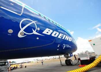 Boeing planeja ampliar produção do 787 em 10 aviões por mês até 2026