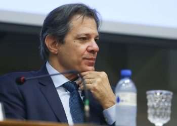 Haddad diz que Lula validou programa para automóveis nesta quinta-feira