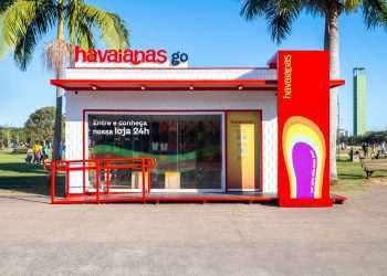 Havaianas inaugura primeira loja autônoma do mundo no Brasil