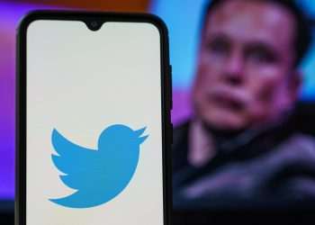 Twitter terá limite de leitura de 600 post por dia para usuários sem selo azul