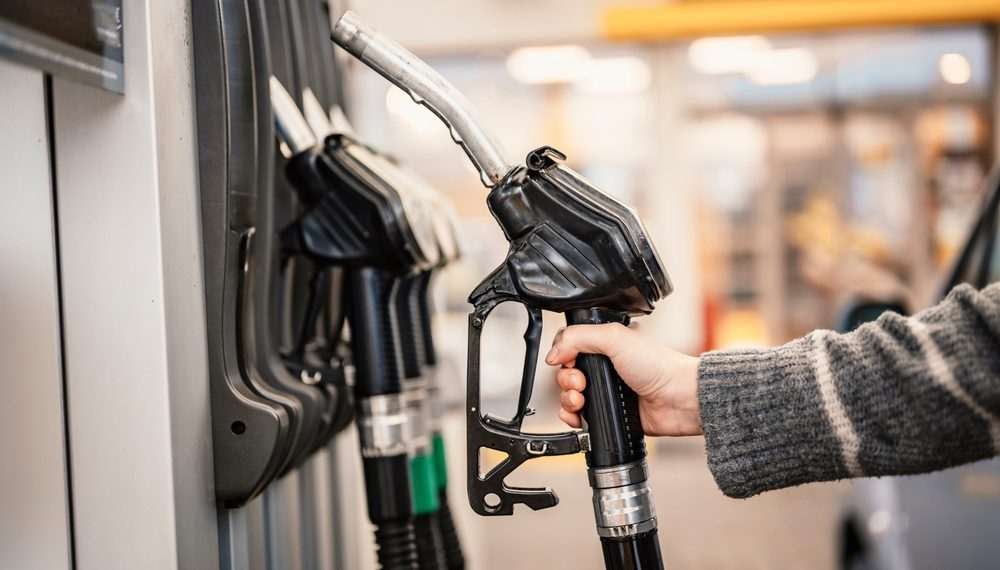 Preço da gasolina subiu 4,3% na primeira quinzena de julho, aponta Ticket Log