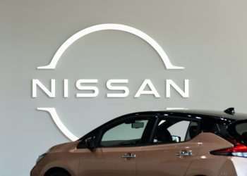 Nissan demite 10 mil trabalhadores em todo o mundo, diz imprensa japonesa