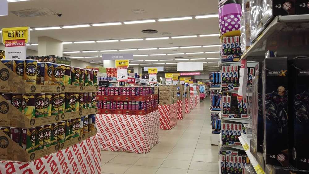 Comércio varejista apresenta queda de 1% em maio