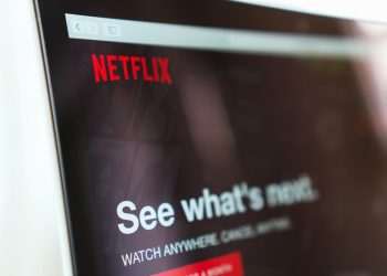 Crise superada? Netflix ganha 6 milhões de novos assinantes após taxa do ponto extra
