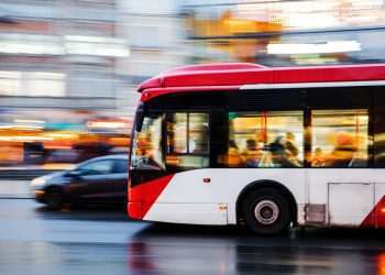 Setor de serviços cresce em maio 0,9%, revela o IBGE