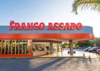 Frango Assado cresce 13,8% no segundo trimestre do ano focado em digitalização