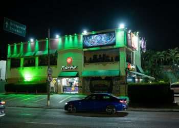 Pizza Hut se une às Tartarugas Ninjas e inaugura loja temática em SP