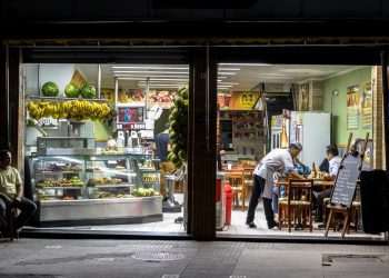 Micro e pequenas empresas lideram geração de empregos em julho