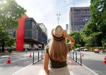 Confaz aprova proposta para Estados criarem programas de 'tax free' para turistas estrangeiros