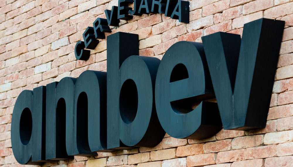Lucro líquido consolidado da Ambev sobe 24,9% no 3º trimestre, para R$ 4,015 bilhões