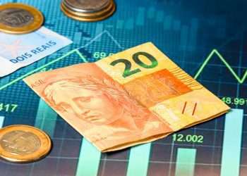 IPCA permitiria aceleração de cortes da Selic, mas fiscal e externo impedem