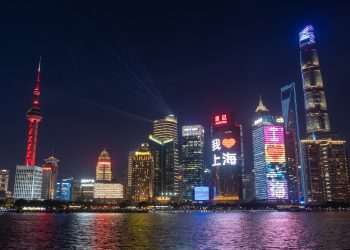 Cidades da China flexibilizam regras para aquisição de imóveis para impulsionar setor